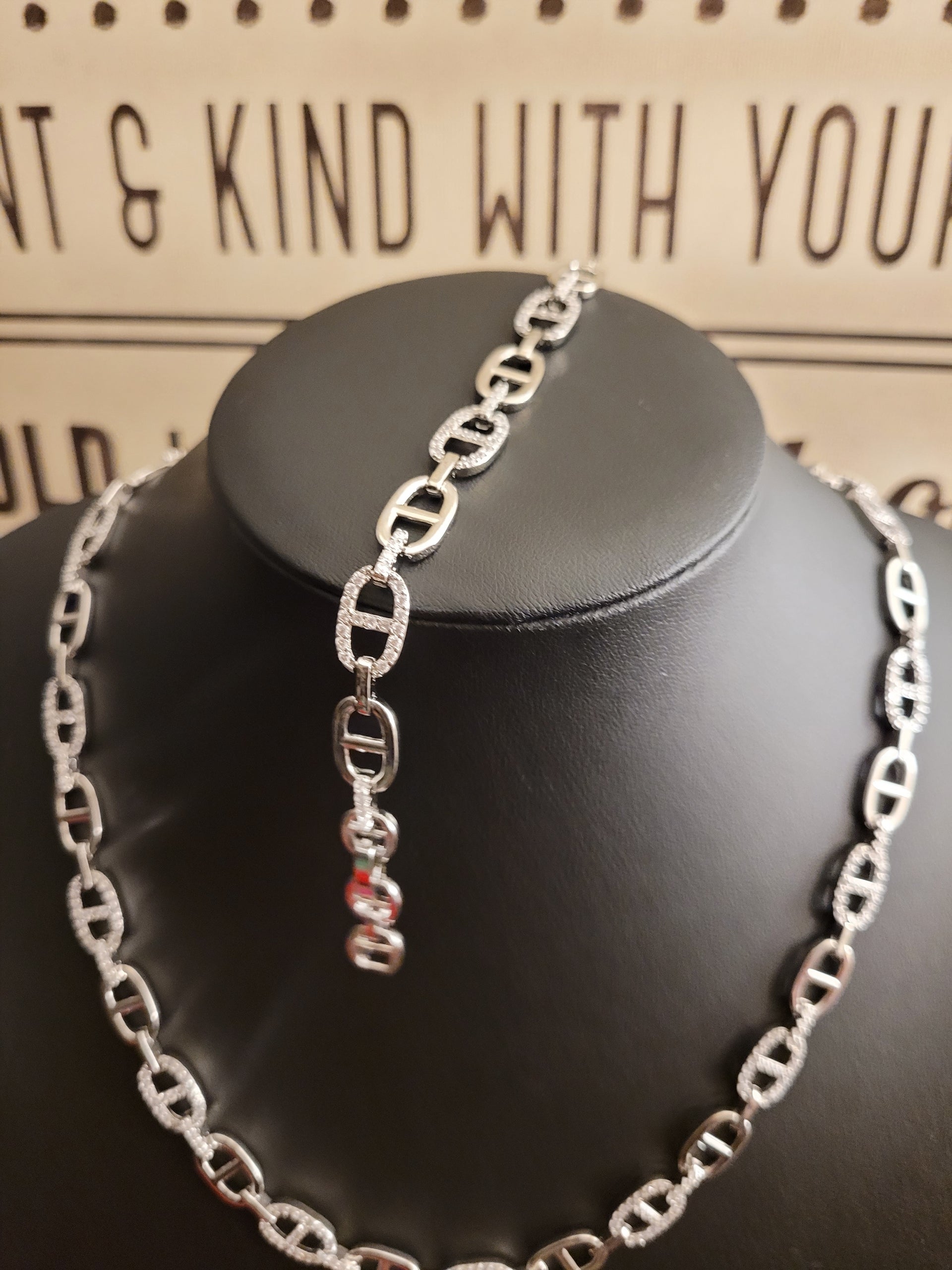 Links and Chains necklace set image 1