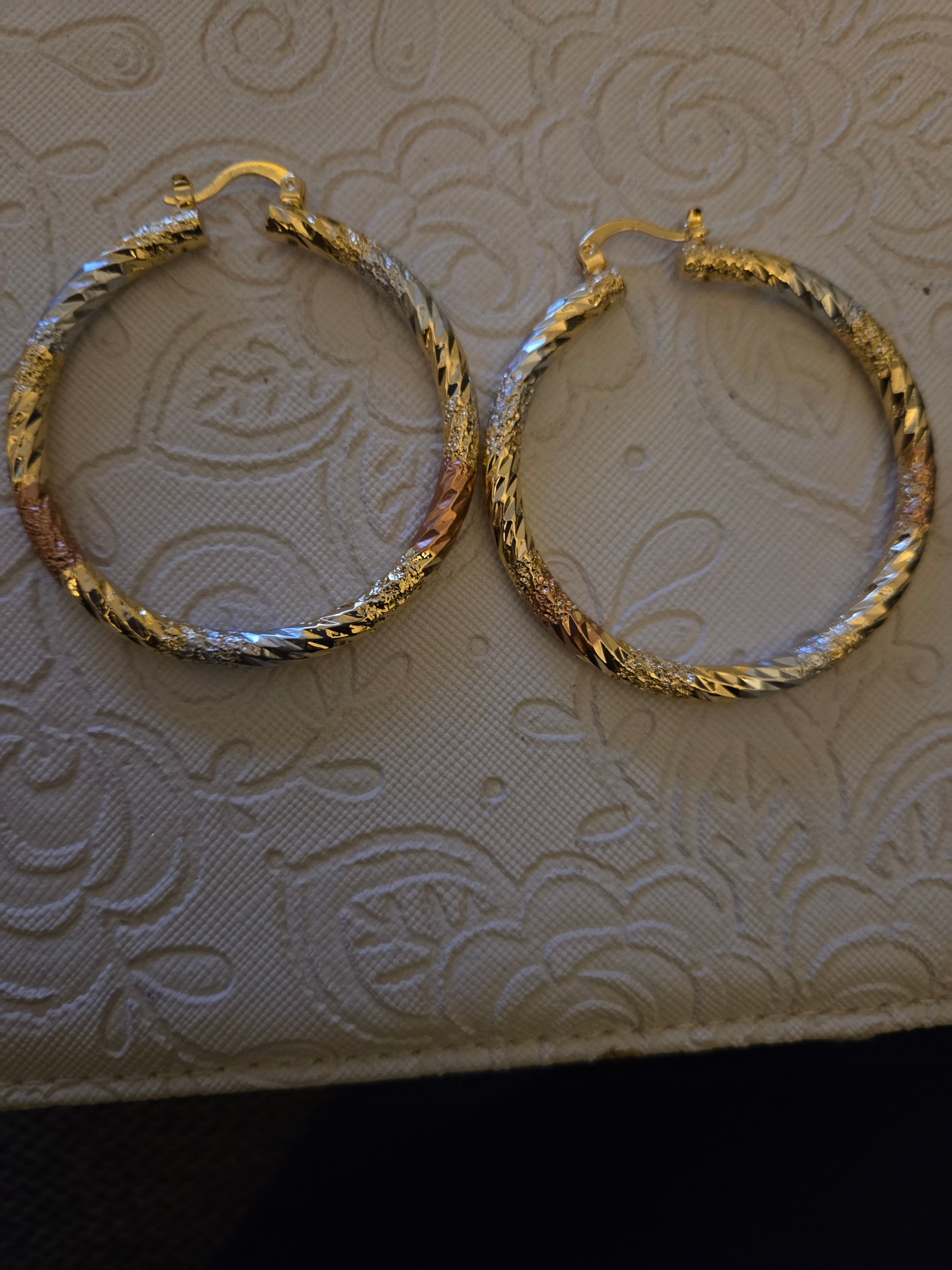 Medium thick tri color hoops
