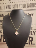 Clover necklace gold image 0