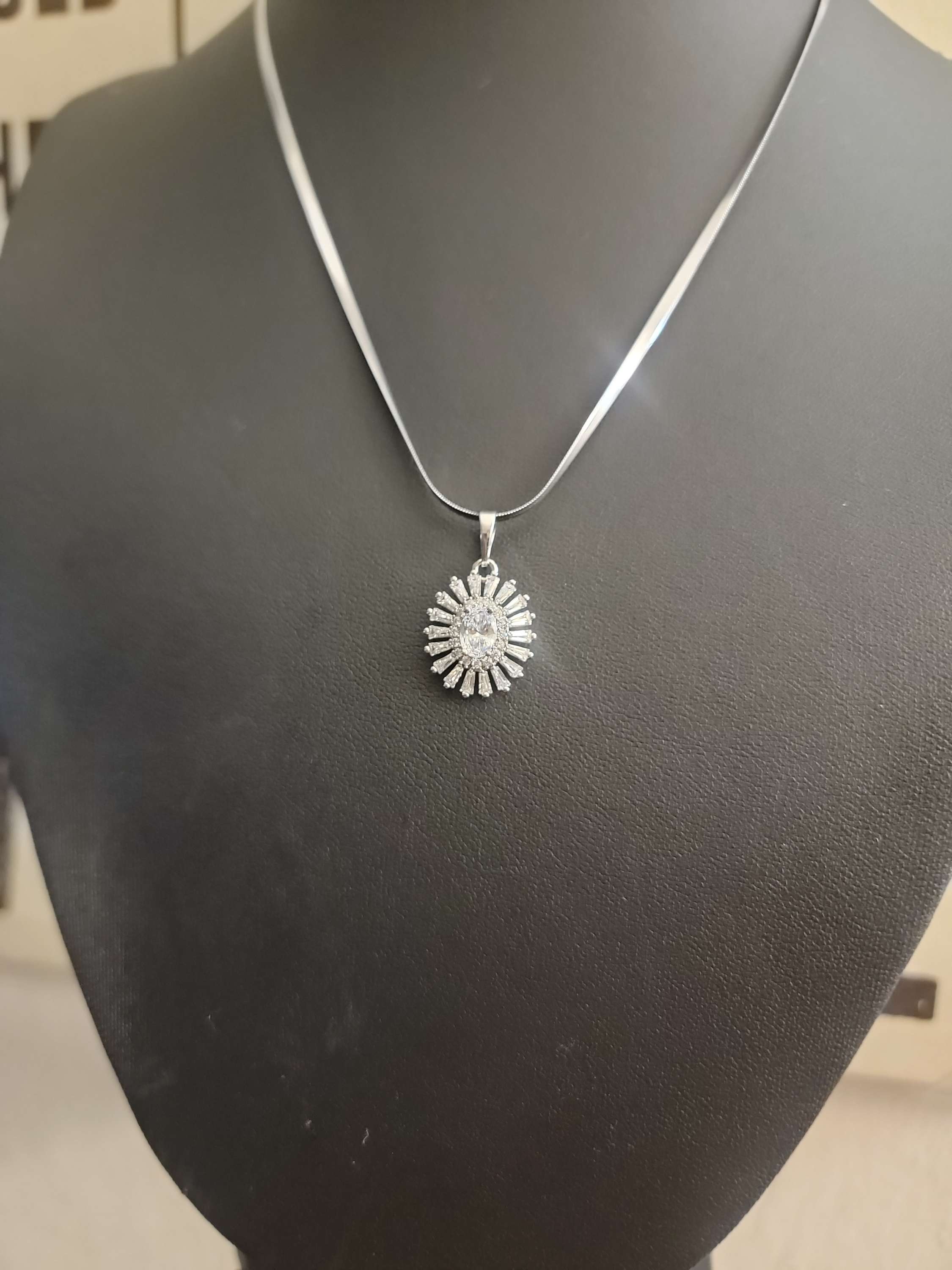 Sunburst necklace  image 1